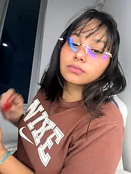 Cuteprincess21 online show from November 2, 3:31 am