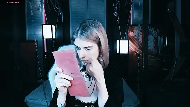 Noah ElmerX online show from February 5, 8:57 pm