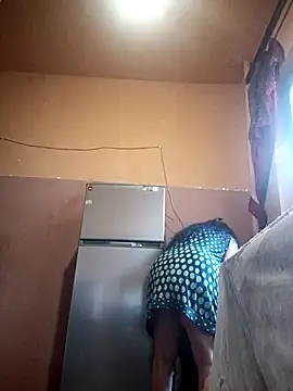 Snapshot of Lovely_Lori chatting on November 16, 5:24 am Lovely Lori online show from November 16, 5:24 am