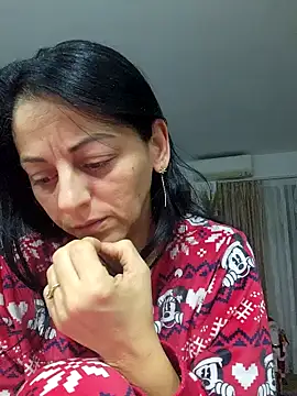 bruneta sexy23 online show from December 20, 9:00 pm