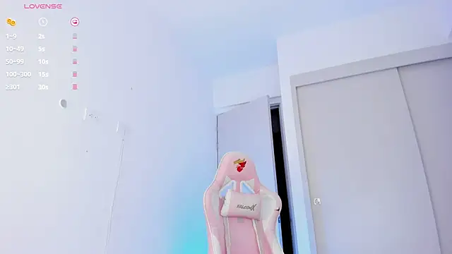 mia yourmommy online show from December 4, 12:53 am