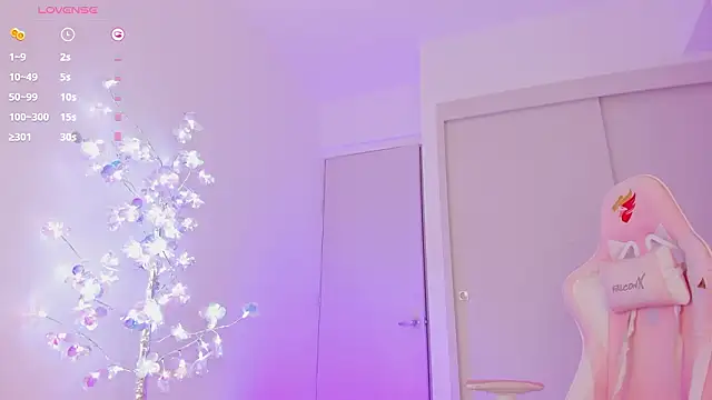 mia yourmommy online show from March 8, 3:43 am