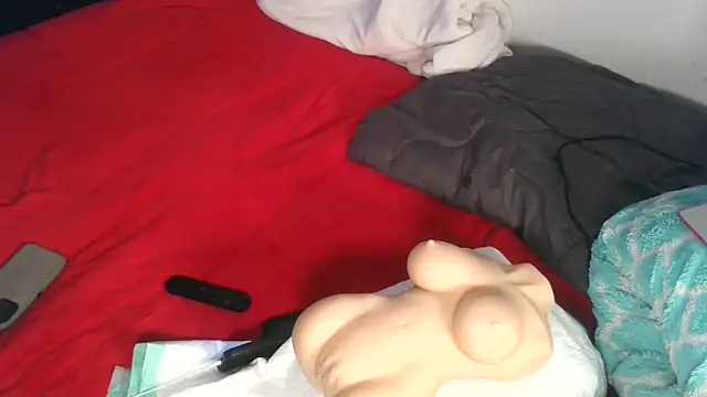 Carolinayoungin online show from December 23, 5:43 pm