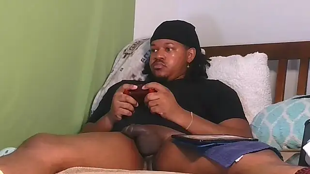 Carolinayoungin online show from October 30, 7:03 pm