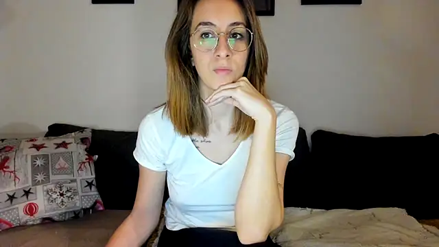 DesireMore90 online show from February 4, 9:41 pm