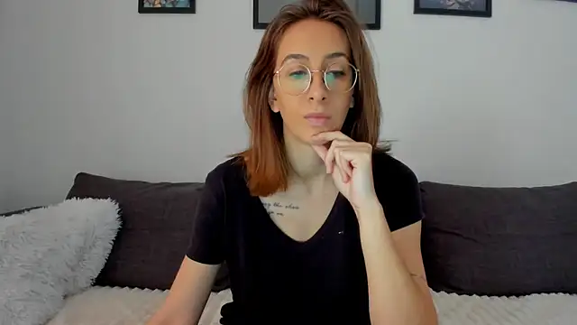 DesireMore90 online show from February 5, 12:21 pm