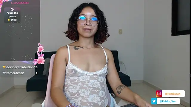 Snapshot of Putaku_San chatting on February 8, 1:43 am Putaku San online show from February 8, 1:43 am