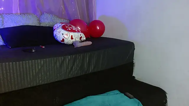 miley jensen online show from February 15, 8:11 am