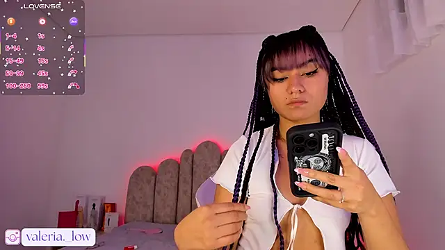 Snapshot of nahia_low chatting on September 25, 4:27 am nahia low online show from September 25, 4:27 am