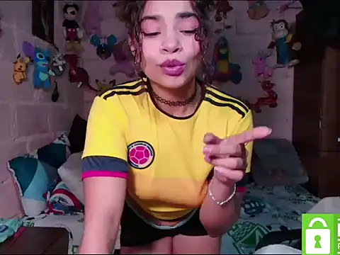 Selenne Jones online show from July 17, 2:34 pm