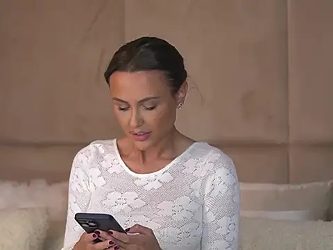 AnaisBellas online show from December 12, 8:53 pm