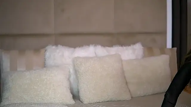 AnaisBellas online show from January 2, 9:28 pm