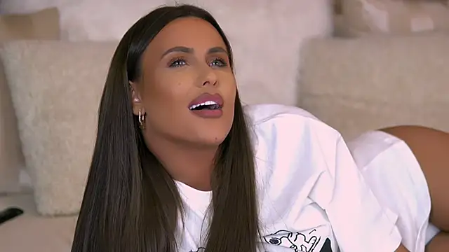 AnaisBellas online show from February 12, 1:09 am