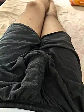 Snapshot of Horny_boy321 chatting on September 29, 6:40 am Horny boy321 online show from September 29, 6:40 am