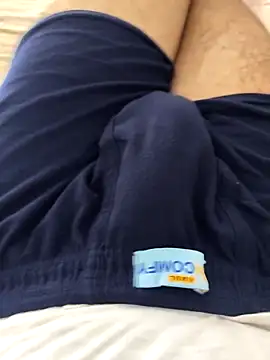 Snapshot of Horny_boy321 chatting on October 3, 8:44 am Horny boy321 online show from October 3, 8:44 am