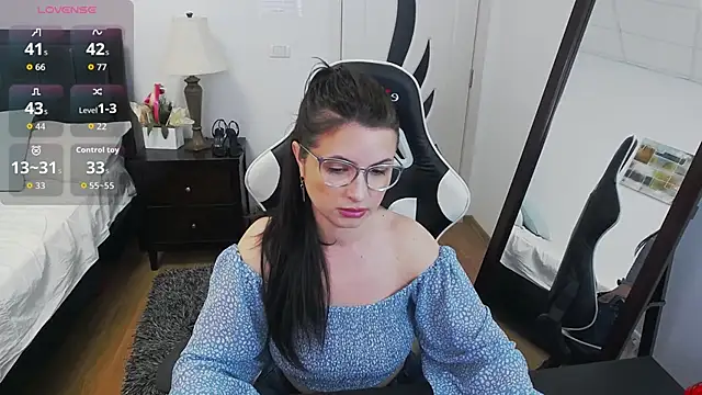 AmyPure  online show from April 15, 6:53 am