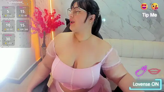 Snapshot of SALMA_G chatting on September 20, 1:56 pm SALMA G online show from September 20, 1:56 pm