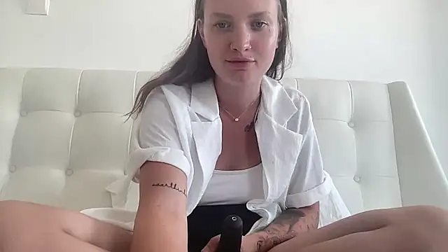 Snapshot of mariemelissah chatting on September 12, 12:27 pm mariemelissah online show from September 12, 12:27 pm