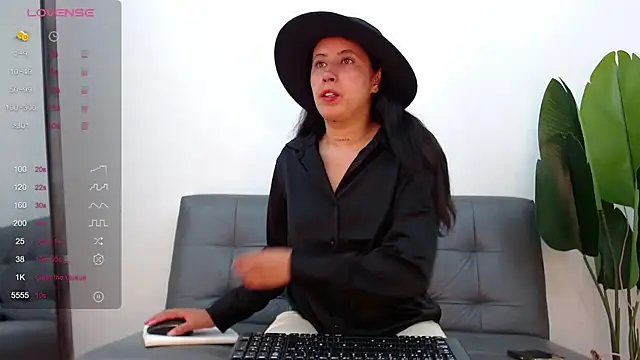 marthina thompsson online show from January 16, 12:31 pm