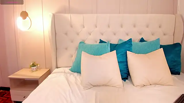 bhritany brow online show from February 8, 3:00 pm