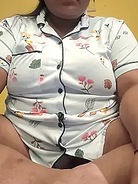 flamingoss online show from November 4, 7:35 pm