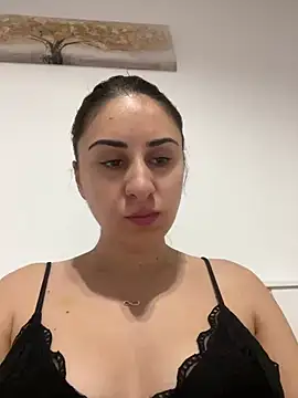 Snapshot of JenniferEdith chatting on March 10, 2:48 pm JenniferEdith online show from March 10, 2:48 pm