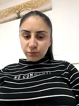 Snapshot of JenniferEdith chatting on January 6, 6:33 pm JenniferEdith online show from January 6, 6:33 pm