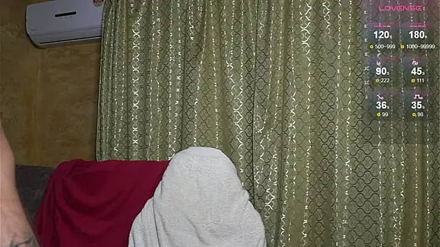 Snapshot of Artem_Dzyuba chatting on September 13, 10:42 pm Artem Dzyuba online show from September 13, 10:42 pm