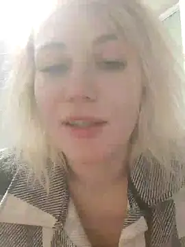 Linda Gregory online show from December 7, 12:30 am