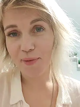 Linda Gregory online show from December 24, 7:17 am