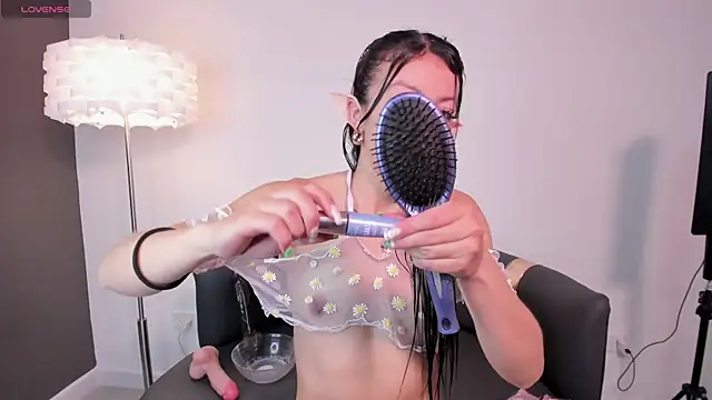 miss canndy online show from December 19, 9:49 pm