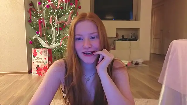 Snapshot of FiaMoor chatting on January 8, 10:28 am FiaMoor online show from January 8, 10:28 am