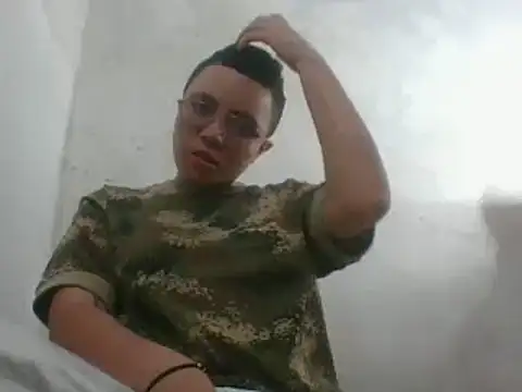 Snapshot of EdenJupiter chatting on February 14, 2:28 am EdenJupiter online show from February 14, 2:28 am