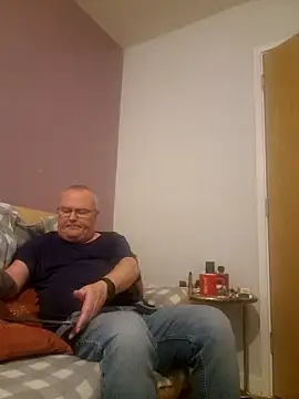 Snapshot of FriendlyDave chatting on January 26, 9:07 pm FriendlyDave online show from January 26, 9:07 pm