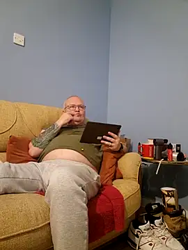 Snapshot of FriendlyDave chatting on March 22, 10:15 pm FriendlyDave online show from March 22, 10:15 pm