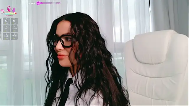 Snapshot of wowEva chatting on September 11, 8:47 am wowEva online show from September 11, 8:47 am