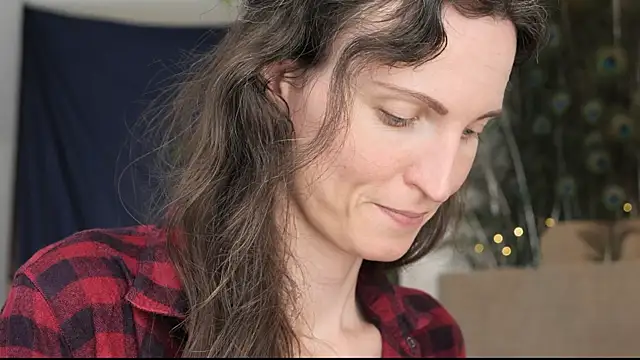 yulladao online show from September 9, 5:45 pm