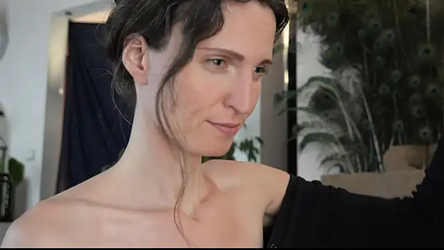 yulladao online show from October 5, 4:49 pm