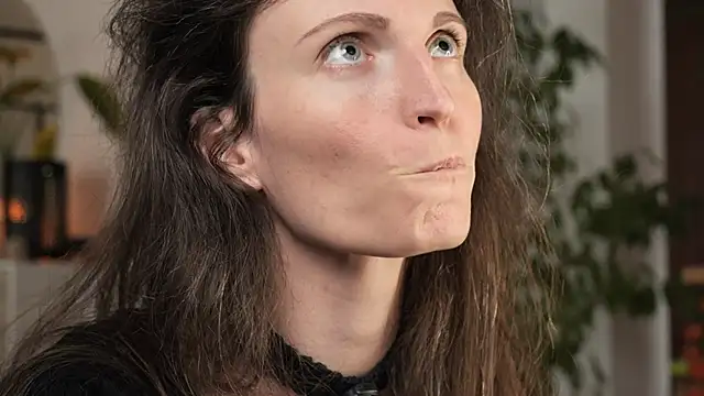 yulladao online show from October 19, 4:18 pm