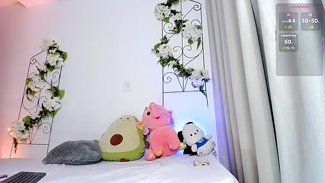 Jiggly   online show from September 13, 2:11 am