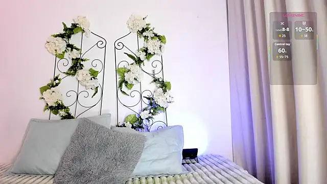 Jiggly   online show from September 20, 1:28 am