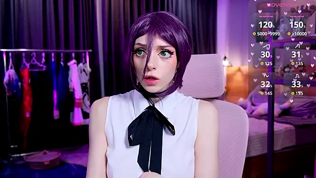 HolliWould  online show from February 10, 11:36 am