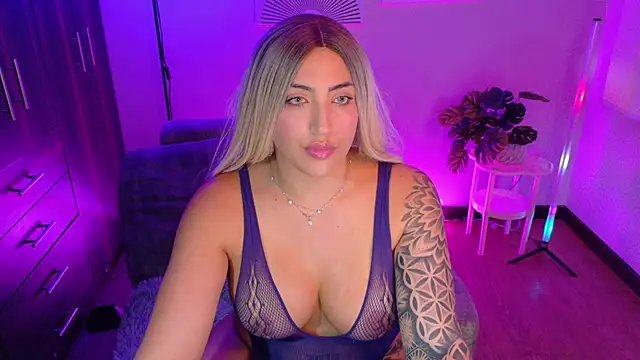 a belladanger online show from March 29, 1:38 am