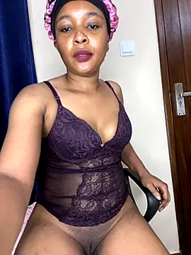 Snapshot of sweetestval chatting on November 4, 5:06 am sweetestval online show from November 4, 5:06 am