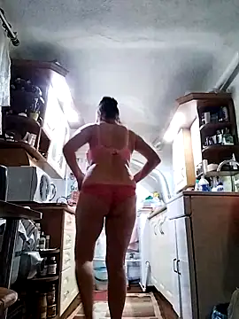 Snapshot of lindaledi2 chatting on February 12, 4:33 pm lindaledi2 online show from February 12, 4:33 pm