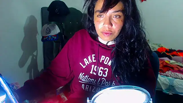 AmaraRoberts420 online show from November 29, 7:39 pm