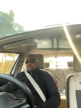 Dick 6inches online show from December 2, 6:41 am