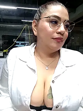 silvia lane online show from March 7, 8:13 am