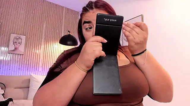 silvia lane online show from April 12, 5:12 am