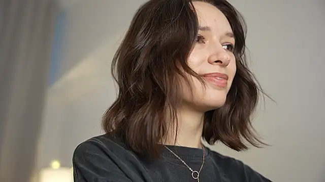 Snapshot of VivianLy_ chatting on January 24, 11:48 am VivianLy online show from January 24, 11:48 am